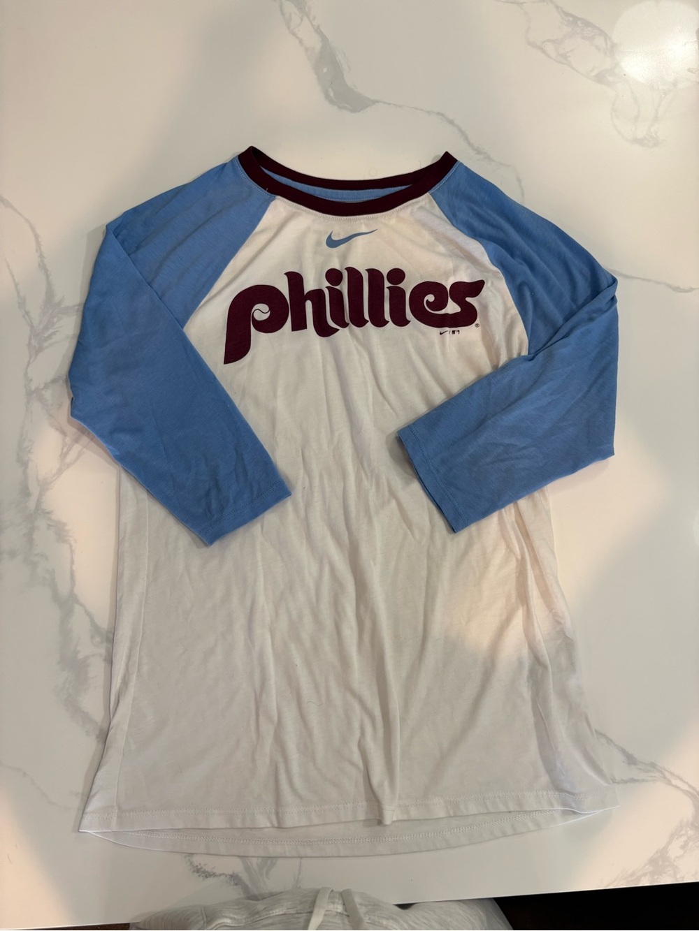 Womens Phillies 3/4 length tee